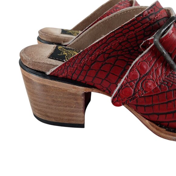 Freebird by Steven Caprice Red Leather Buckle Heeled Mule Sandals Size 9 Reptile - Picture 12 of 13